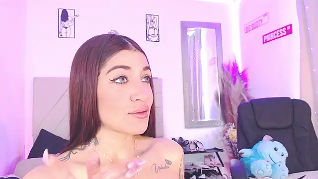 Snapshot of Anna_belly chatting on 02.02.26 Anna belly online show from 02.02.26