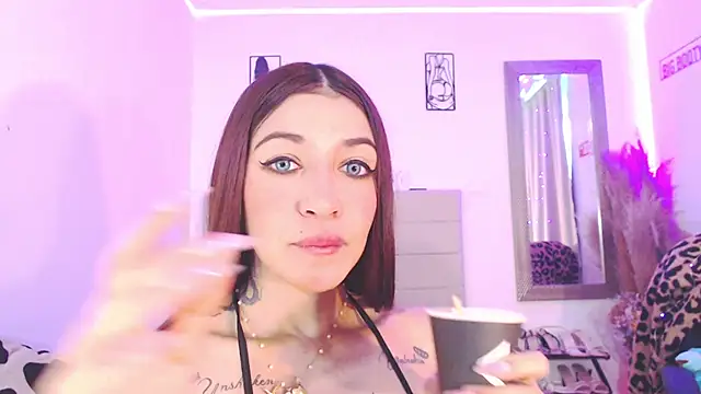 Snapshot of Anna_belly chatting on 02.05.26 Anna belly online show from 02.05.26