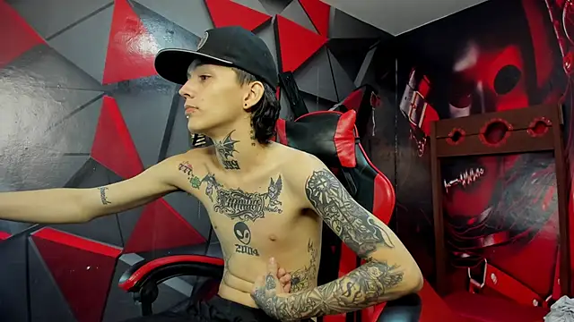 StraightBoy Nick online show from 10.30.25