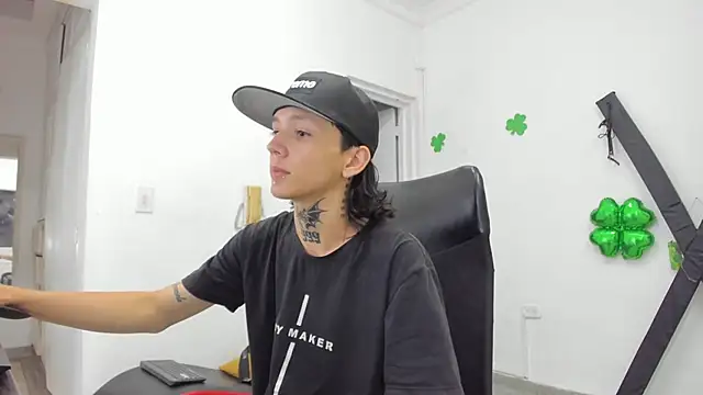 StraightBoy Nick online show from 04.01.26