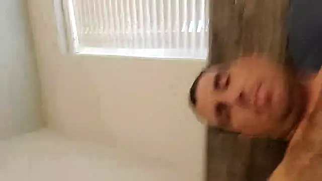 Snapshot of jonnyBgood2451 chatting on 10.22.25 jonnyBgood2451 online show from 10.22.25