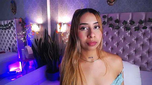 laila stilwiills online show from 11.11.25