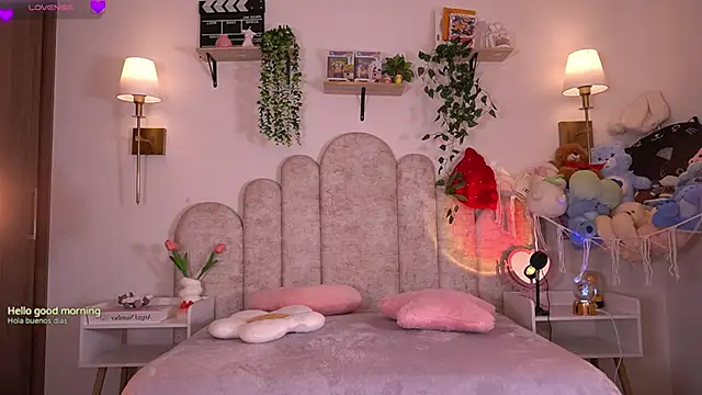 violeth     online show from 02.20.26