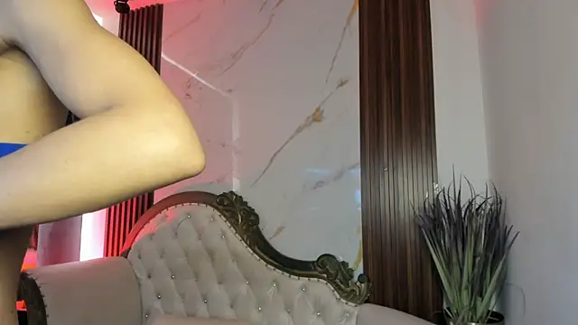 CoralieBronson online show from 11.06.25