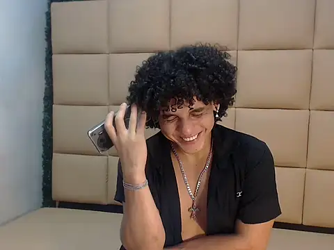 Xfire boy69 online show from 09.26.25