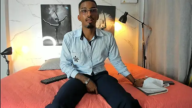 Darwin mayo online show from 11.04.25