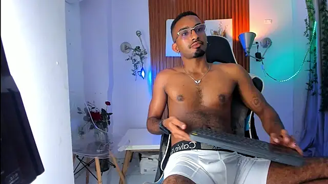 Darwin mayo online show from 02.05.26