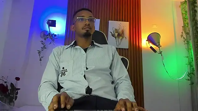 Darwin mayo online show from 03.02.26