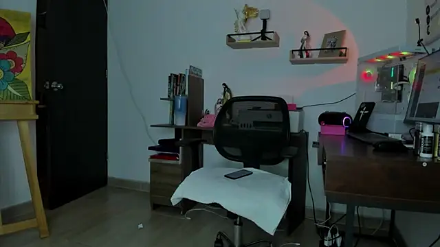 lady sophie online show from 10.14.25