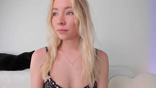 Snapshot of DanaCandy chatting on 05.16.26 DanaCandy online show from 05.16.26