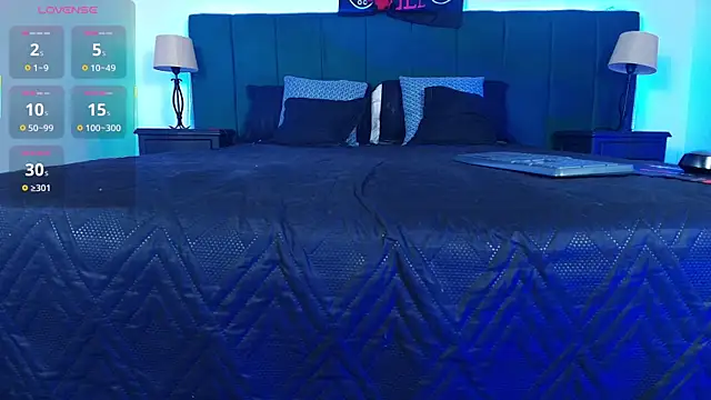 Alisse Moore online show from 11.14.25