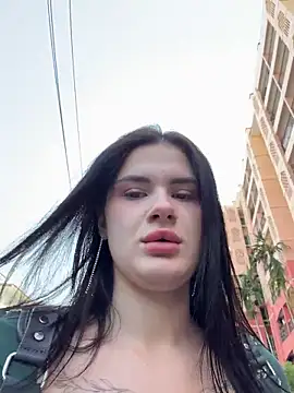 Snapshot of MiraReach chatting on 02.06.26 MiraReach online show from 02.06.26