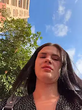 Snapshot of MiraReach chatting on 03.02.26 MiraReach online show from 03.02.26