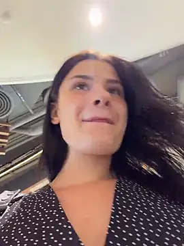 Snapshot of MiraReach chatting on 03.02.26 MiraReach online show from 03.02.26