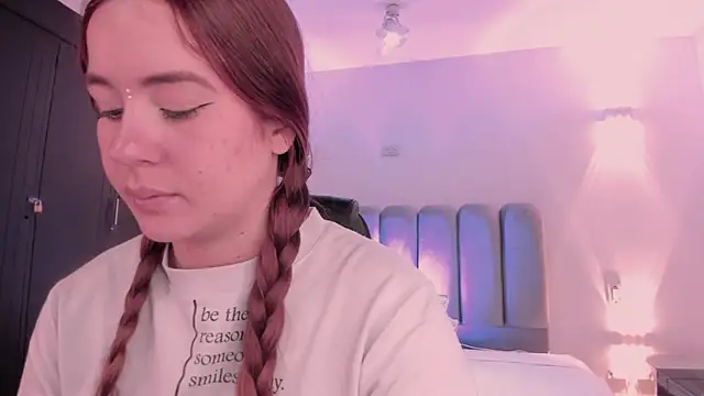 AlliceLover online show from 12.22.25