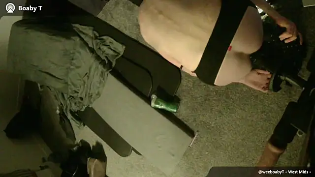 Snapshot of boabyTparTy chatting on 04.12.26 boabyTparTy online show from 04.12.26