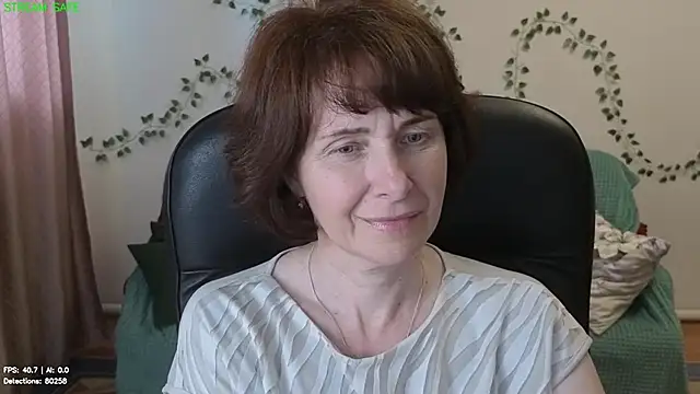 Snapshot of Lia_Tito chatting on 06.15.26 Lia Tito online show from 06.15.26