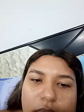 Snapshot of Luzky chatting on 12.02.25 Luzky online show from 12.02.25