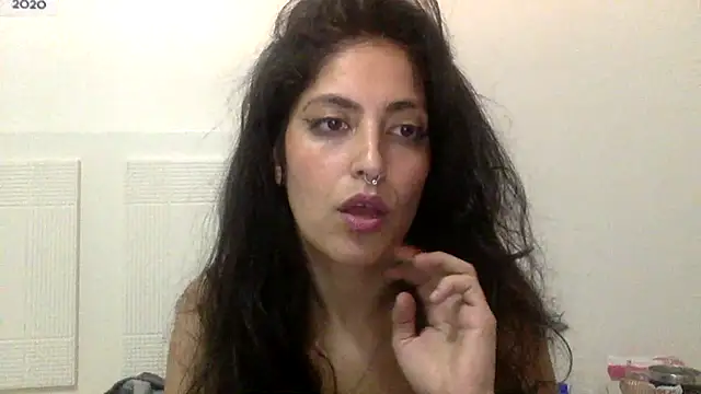 Snapshot of lobalolla chatting on 12.15.25 lobalolla online show from 12.15.25