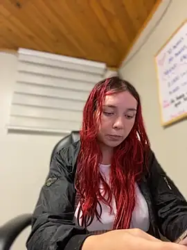 Karen18 boobs online show from 10.28.25