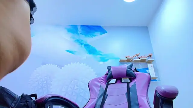 ESMERALDA-BLUE online show from 09.13.25