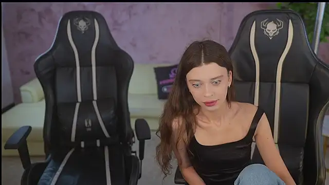 Regina Sweet054 online show from 11.12.25