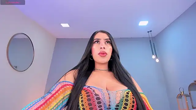 LeahLombardi  online show from 12.05.25