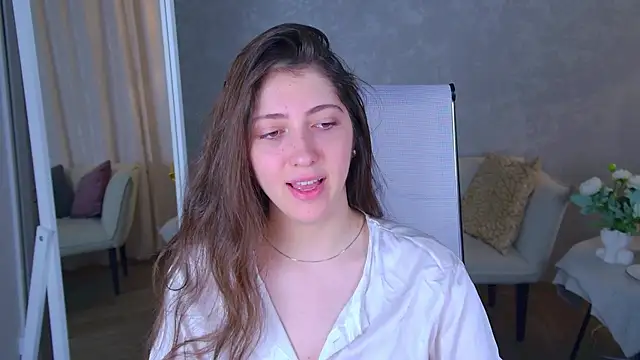 Snapshot of Mary_Miiller chatting on 04.26.26 Mary Miiller online show from 04.26.26