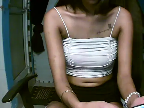 Snapshot of RENUKA_RAJPUT chatting on 05.31.26 RENUKA RAJPUT online show from 05.31.26