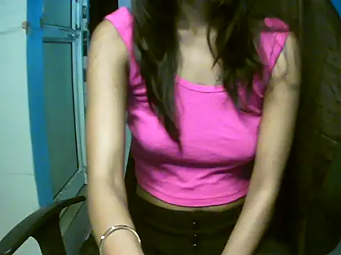Snapshot of RENUKA_RAJPUT chatting on 06.28.26 RENUKA RAJPUT online show from 06.28.26