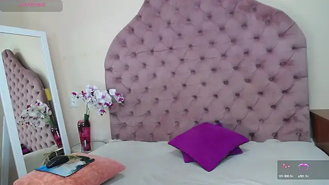 Snapshot of _Agata_ chatting on 03.14.25  Agata  online show from 03.14.25