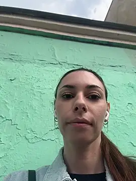 Snapshot of Amelie_Crosby chatting on 06.04.26 Amelie Crosby online show from 06.04.26