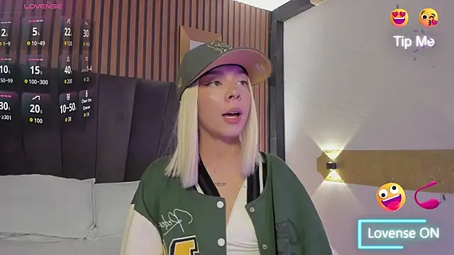 CleoWhite online show from 09.24.25