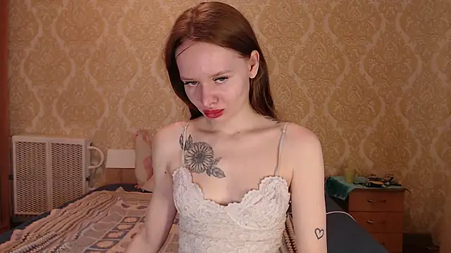 Snapshot of Kitkaat00 chatting on 02.08.26 Kitkaat00 online show from 02.08.26