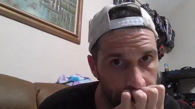 Snapshot of dik4cache chatting on 09.17.25 dik4cache online show from 09.17.25