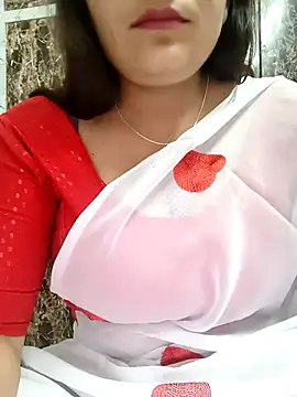 Snapshot of MISS_RIYA14 chatting on 10.11.25 MISS RIYA14 online show from 10.11.25