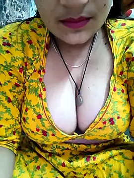 Snapshot of MISS_RIYA14 chatting on 10.17.25 MISS RIYA14 online show from 10.17.25