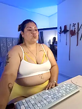 AndreaKinky online show from 10.12.25