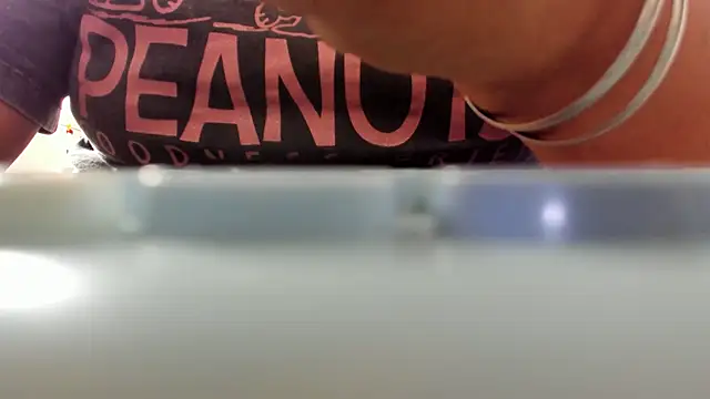 AndreaKinky online show from 10.28.25