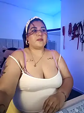 AndreaKinky online show from 11.15.25