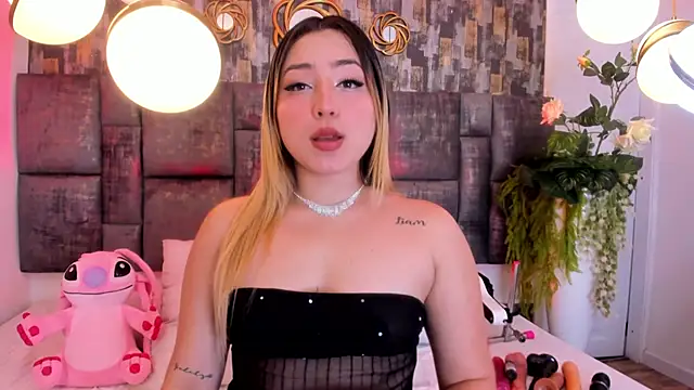 PatyLawrence online show from 11.18.25