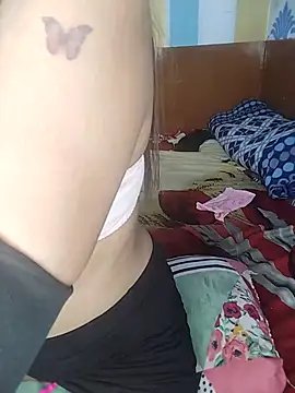 Snapshot of SEXY-SIMI-BHABI chatting on 02.17.26 SEXY-SIMI-BHABI online show from 02.17.26