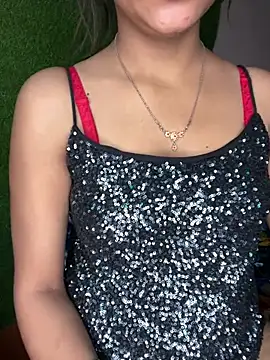 Snapshot of SEXY-SIMI-BHABI chatting on 05.18.26 SEXY-SIMI-BHABI online show from 05.18.26