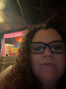 Snapshot of Fatpussybigass chatting on 06.15.26 Fatpussybigass online show from 06.15.26