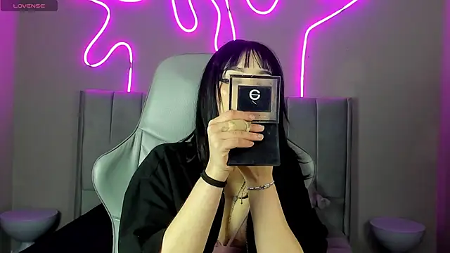 Sabrina bloom online show from 09.20.25