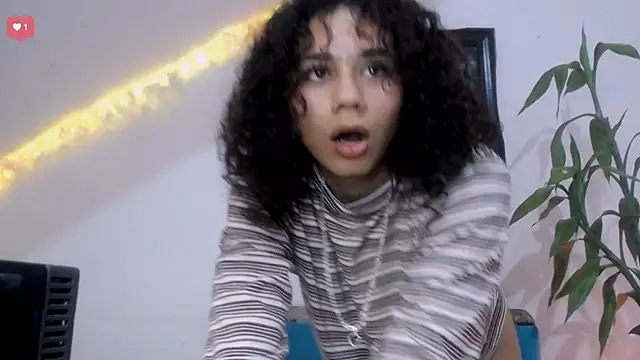 Snapshot of Nocturnawitch chatting on 09.16.25 Nocturnawitch online show from 09.16.25