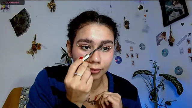 Snapshot of Nocturnawitch chatting on 04.26.26 Nocturnawitch online show from 04.26.26