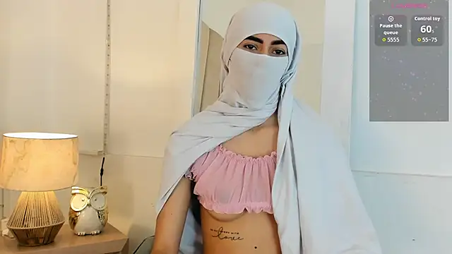 Snapshot of _Zahiira_ chatting on 06.03.26 Zahiira online show from 06.03.26