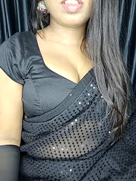 Webrowncouple online show from 09.08.25