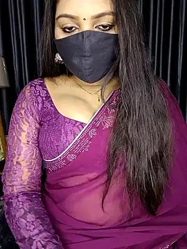 Webrowncouple online show from 10.02.25